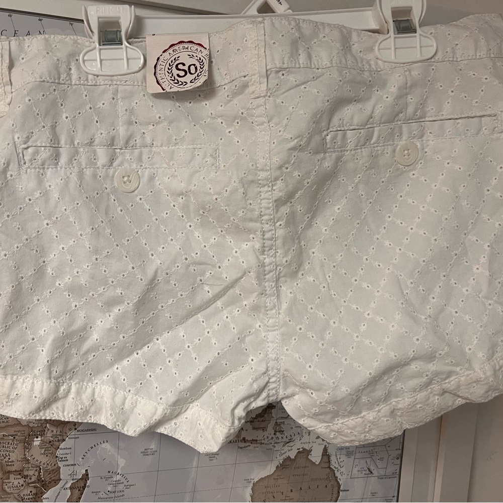 SO White Eyelet Scalloped-Hem Shorts